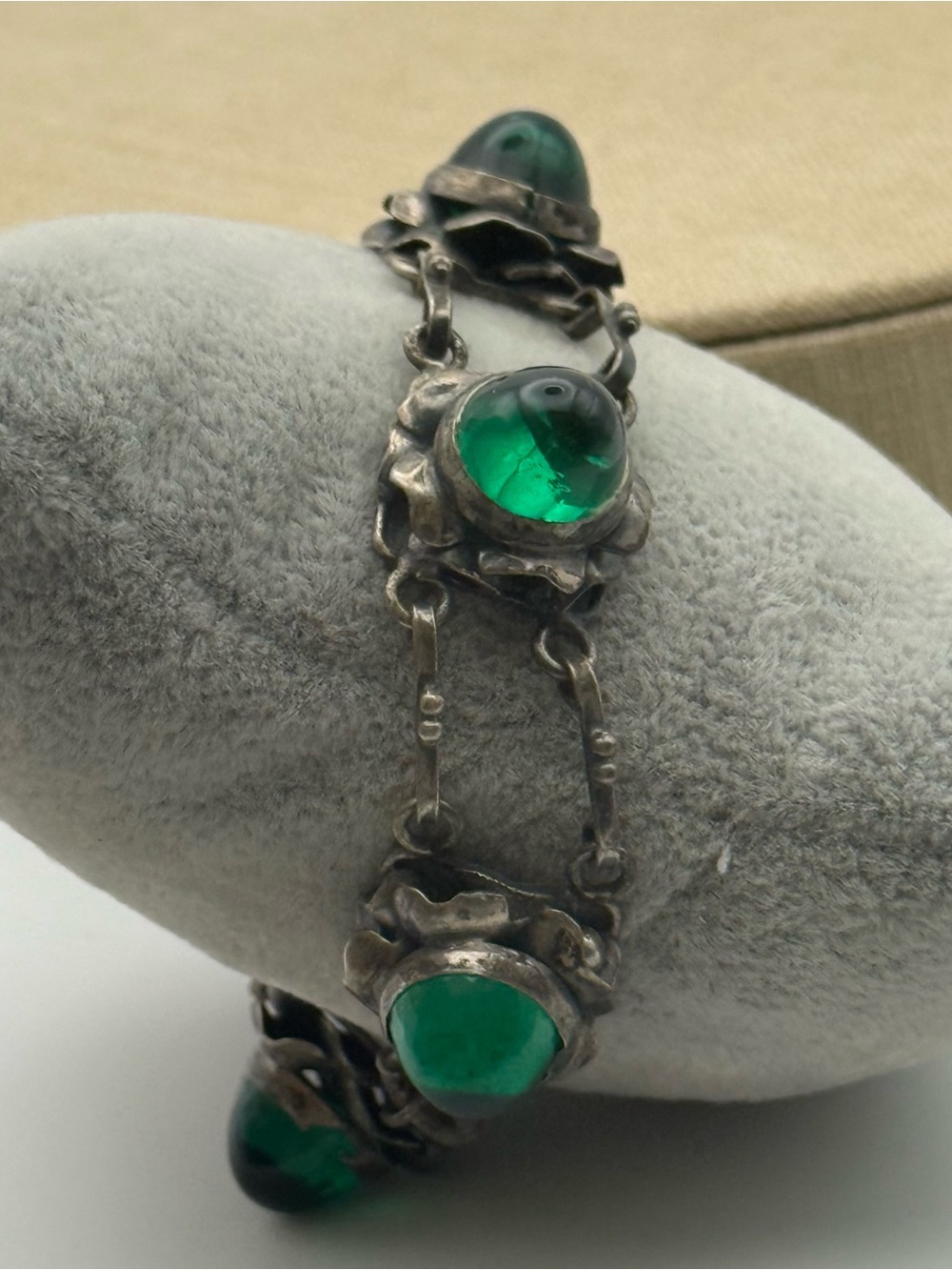 Vintage sterling silver Green lucite  Cabochon Silver Link Bracelet - Picture 3 of 6
